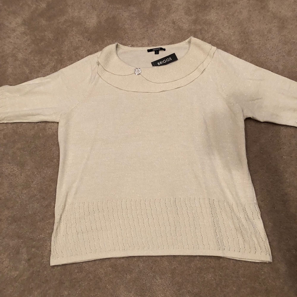NEW Briggs Women’s White Sweater
NWT